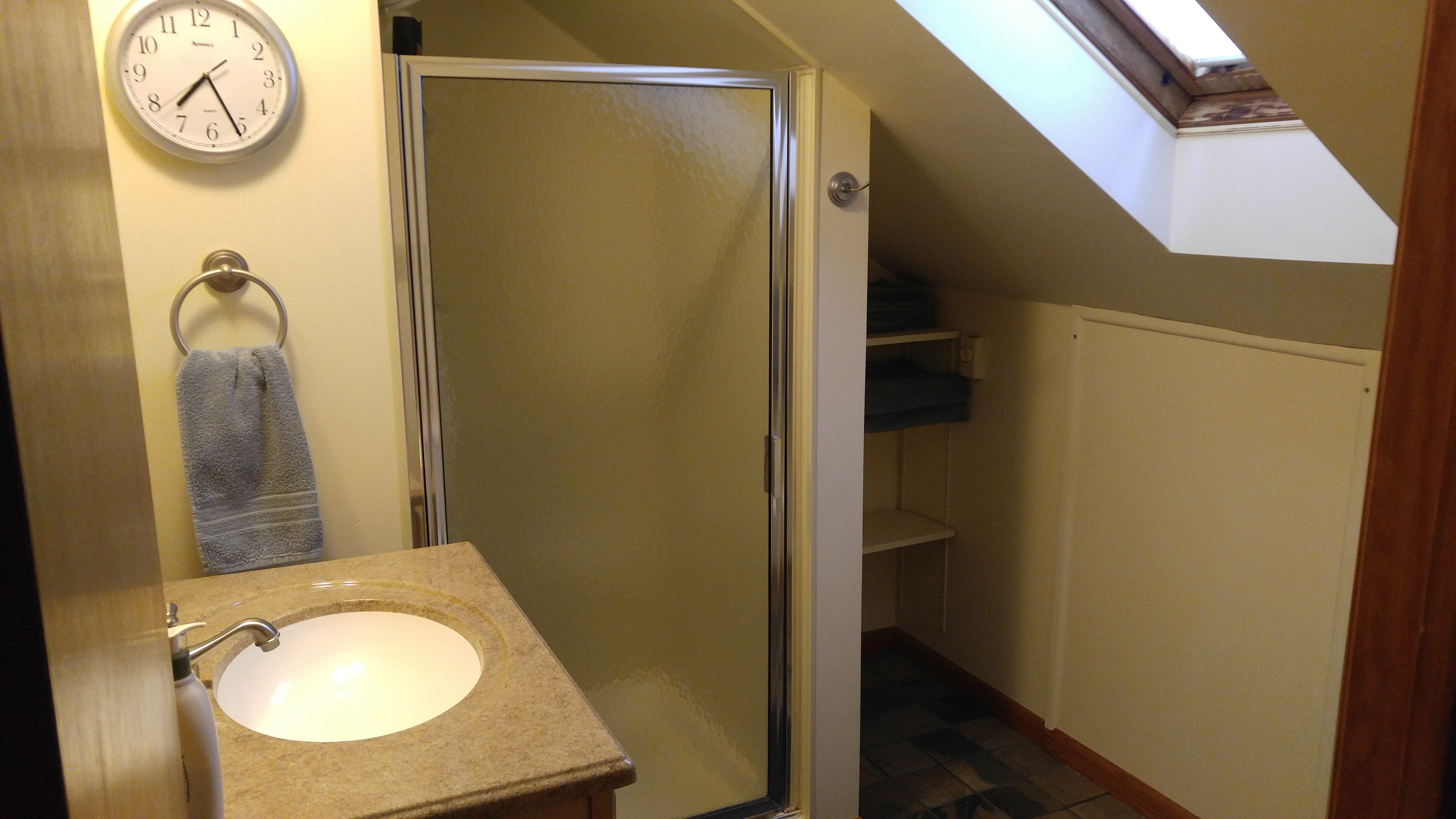 Apartment – Bathroom