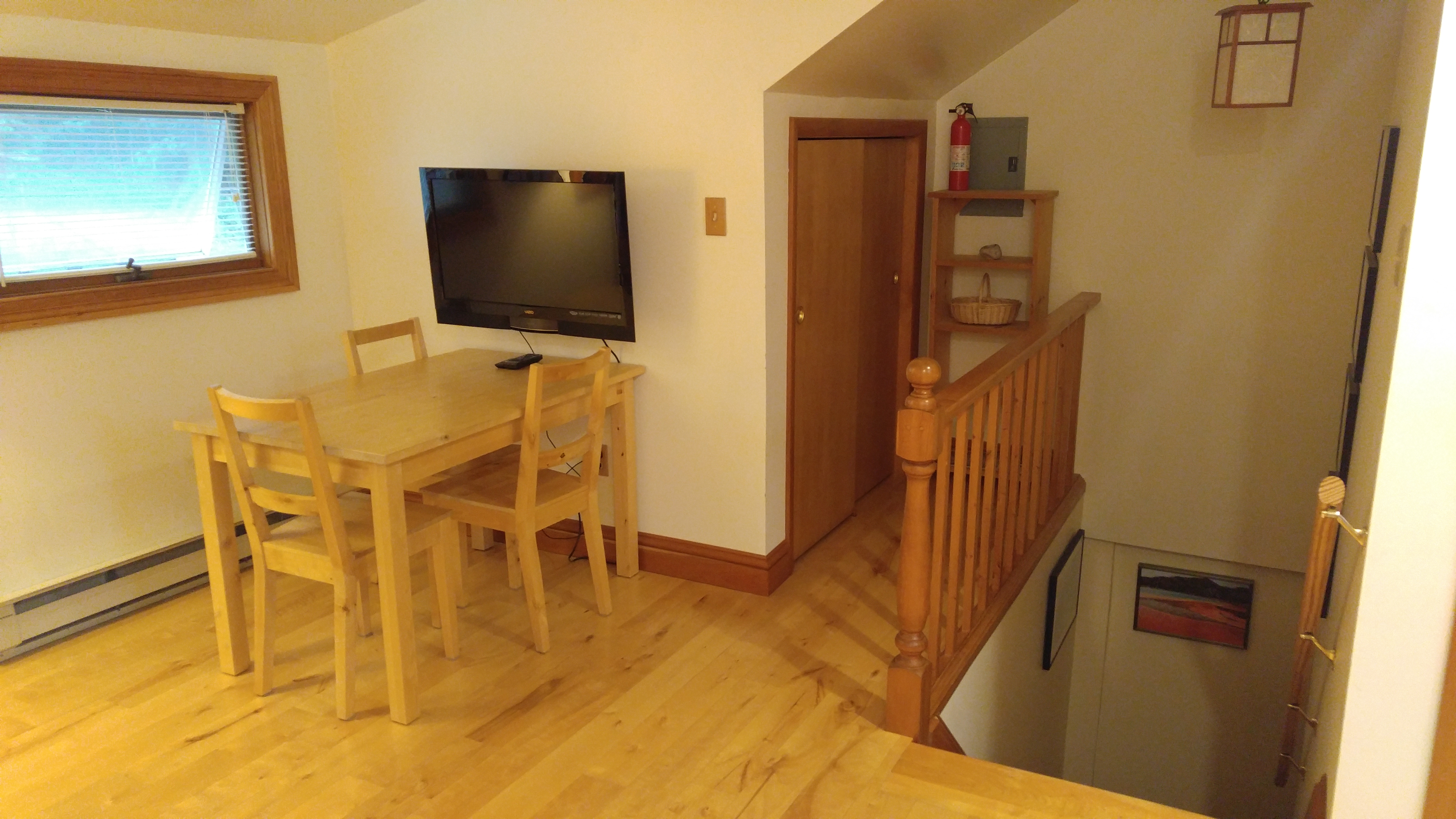Apartment – Kitchen Table